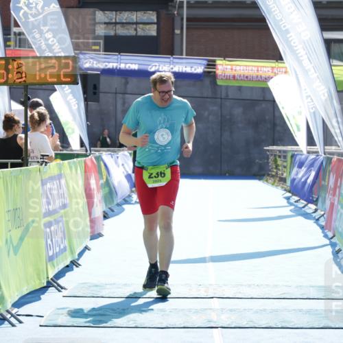 10.08.2025 - GEWOBA Citytriathlon Bremen H.Heesch http://msf.ph/oto/8555567 10.08.2025 16:01:26 Ziel 236 meine-sportfotos.de