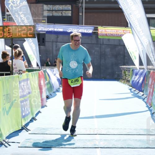10.08.2025 - GEWOBA Citytriathlon Bremen H.Heesch http://msf.ph/oto/8555575 10.08.2025 16:01:26 Ziel 236 meine-sportfotos.de