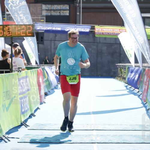 10.08.2025 - GEWOBA Citytriathlon Bremen H.Heesch http://msf.ph/oto/8555578 10.08.2025 16:01:26 Ziel 236 meine-sportfotos.de