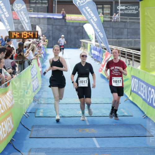 10.08.2025 - GEWOBA Citytriathlon Bremen H.Heesch http://msf.ph/oto/8555600 10.08.2025 14:19:44 Ziel 667, 1017 meine-sportfotos.de