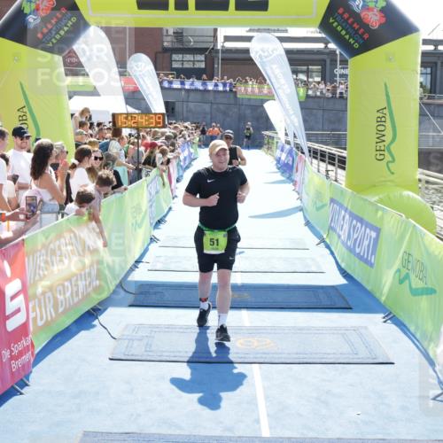 10.08.2025 - GEWOBA Citytriathlon Bremen H.Heesch http://msf.ph/oto/8555617 10.08.2025 15:24:43 Ziel 51, 234 meine-sportfotos.de