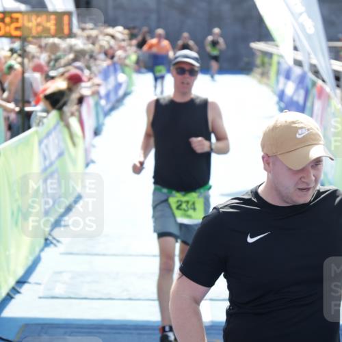 10.08.2025 - GEWOBA Citytriathlon Bremen H.Heesch http://msf.ph/oto/8555624 10.08.2025 15:24:45 Ziel 51, 234 meine-sportfotos.de