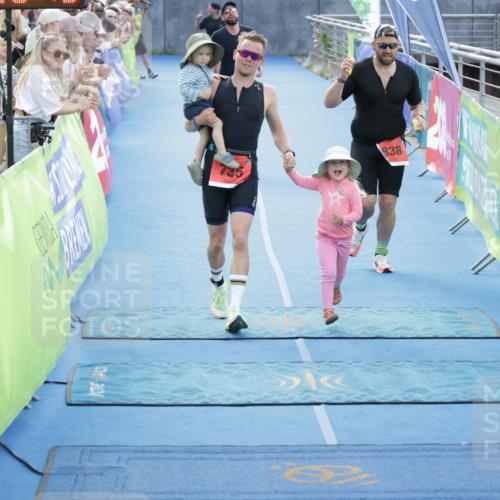 10.08.2025 - GEWOBA Citytriathlon Bremen H.Heesch http://msf.ph/oto/8555676 10.08.2025 14:20:47 Ziel 735, 790, 838, 921 meine-sportfotos.de