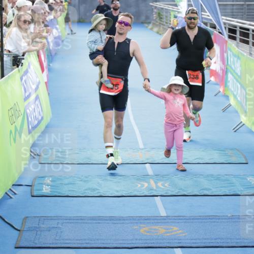 10.08.2025 - GEWOBA Citytriathlon Bremen H.Heesch http://msf.ph/oto/8555678 10.08.2025 14:20:47 Ziel 735, 790, 838, 921 meine-sportfotos.de