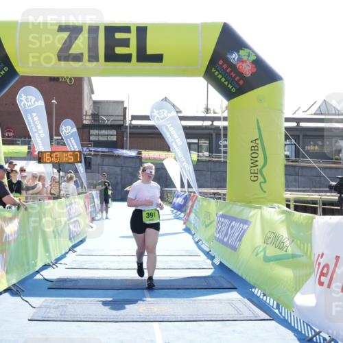 10.08.2025 - GEWOBA Citytriathlon Bremen H.Heesch http://msf.ph/oto/8555685 10.08.2025 16:02:01 Ziel 391 meine-sportfotos.de