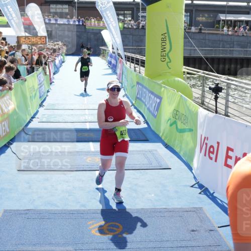 10.08.2025 - GEWOBA Citytriathlon Bremen H.Heesch http://msf.ph/oto/8555686 10.08.2025 15:25:02 Ziel 59, 280, 453, 474 meine-sportfotos.de