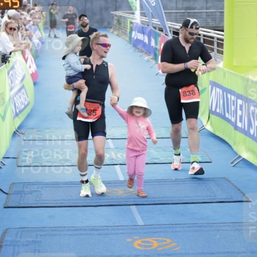 10.08.2025 - GEWOBA Citytriathlon Bremen H.Heesch http://msf.ph/oto/8555692 10.08.2025 14:20:49 Ziel 732, 735, 790, 838, 921 meine-sportfotos.de