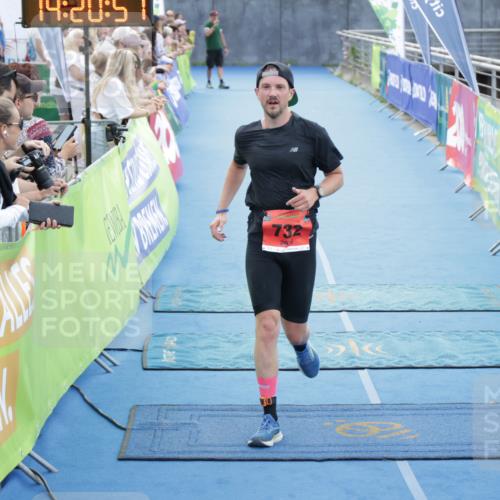 10.08.2025 - GEWOBA Citytriathlon Bremen H.Heesch http://msf.ph/oto/8555723 10.08.2025 14:20:55 Ziel 732, 735, 790, 838 meine-sportfotos.de