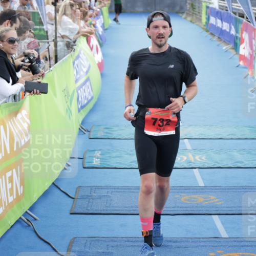 10.08.2025 - GEWOBA Citytriathlon Bremen H.Heesch http://msf.ph/oto/8555729 10.08.2025 14:20:55 Ziel 732, 735, 790, 838 meine-sportfotos.de