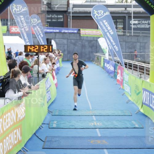 10.08.2025 - GEWOBA Citytriathlon Bremen H.Heesch http://msf.ph/oto/8555731 10.08.2025 14:21:24 Ziel 590 meine-sportfotos.de
