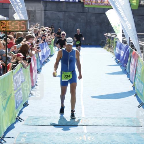 10.08.2025 - GEWOBA Citytriathlon Bremen H.Heesch http://msf.ph/oto/8555747 10.08.2025 15:25:39 Ziel 306, 334, 408 meine-sportfotos.de