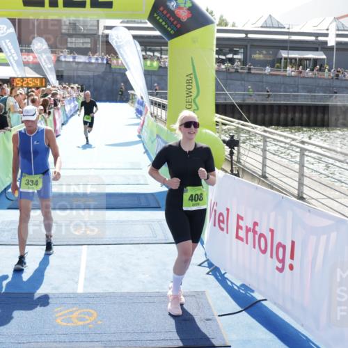 10.08.2025 - GEWOBA Citytriathlon Bremen H.Heesch http://msf.ph/oto/8555780 10.08.2025 15:25:45 Ziel 306, 334, 408 meine-sportfotos.de