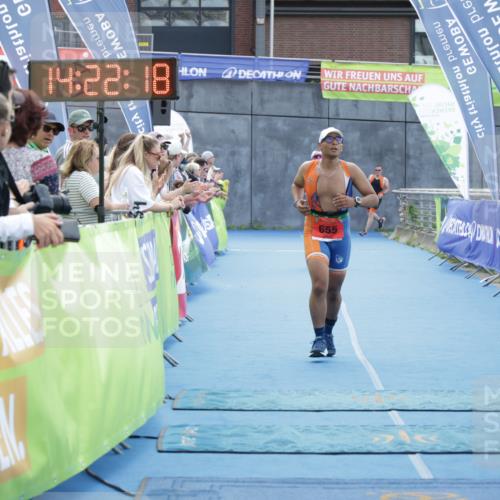 10.08.2025 - GEWOBA Citytriathlon Bremen H.Heesch http://msf.ph/oto/8555821 10.08.2025 14:22:21 Ziel 655, 781 meine-sportfotos.de
