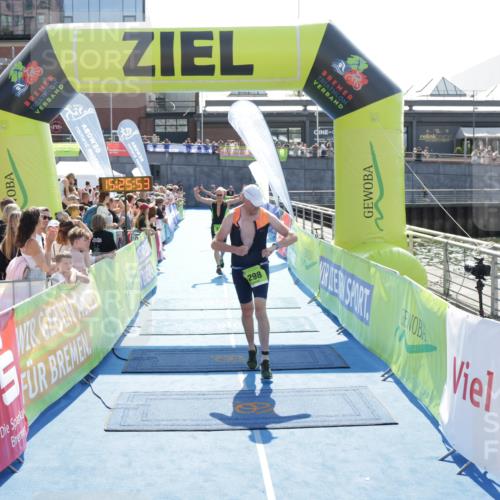 10.08.2025 - GEWOBA Citytriathlon Bremen H.Heesch http://msf.ph/oto/8555823 10.08.2025 15:25:57 Ziel 29, 298, 311, 323 meine-sportfotos.de