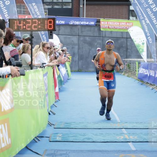 10.08.2025 - GEWOBA Citytriathlon Bremen H.Heesch http://msf.ph/oto/8555828 10.08.2025 14:22:22 Ziel 655, 689 meine-sportfotos.de
