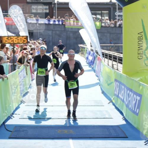 10.08.2025 - GEWOBA Citytriathlon Bremen H.Heesch http://msf.ph/oto/8555867 10.08.2025 15:26:09 Ziel 29, 205, 303, 404 meine-sportfotos.de
