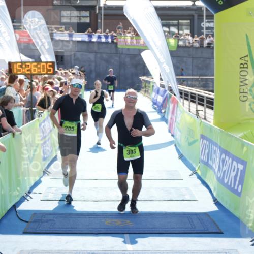 10.08.2025 - GEWOBA Citytriathlon Bremen H.Heesch http://msf.ph/oto/8555870 10.08.2025 15:26:09 Ziel 29, 205, 303, 404 meine-sportfotos.de