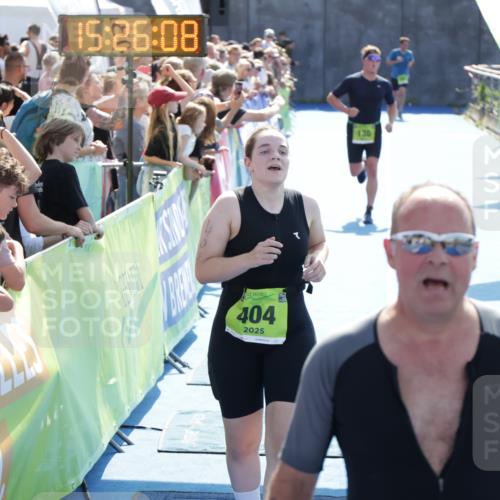 10.08.2025 - GEWOBA Citytriathlon Bremen H.Heesch http://msf.ph/oto/8555882 10.08.2025 15:26:12 Ziel 130, 205, 303, 404 meine-sportfotos.de