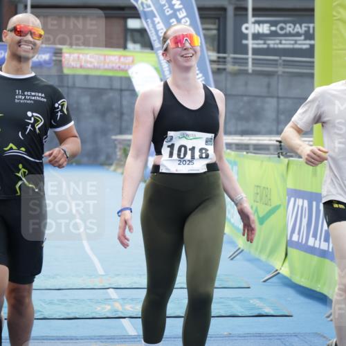 10.08.2025 - GEWOBA Citytriathlon Bremen H.Heesch http://msf.ph/oto/8555890 10.08.2025 14:23:13 Ziel 1018 meine-sportfotos.de