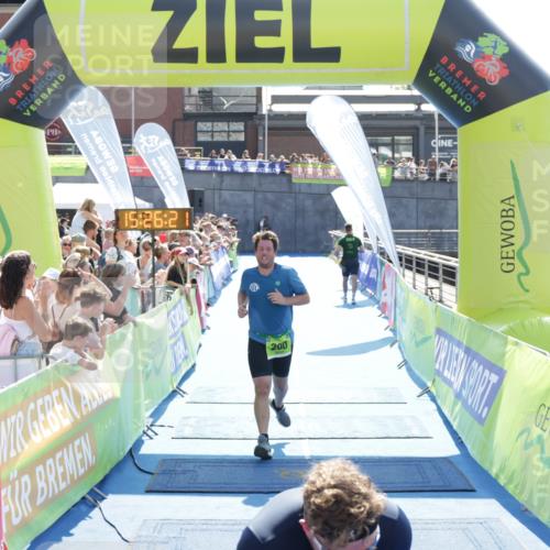 10.08.2025 - GEWOBA Citytriathlon Bremen H.Heesch http://msf.ph/oto/8555945 10.08.2025 15:26:25 Ziel 200 meine-sportfotos.de