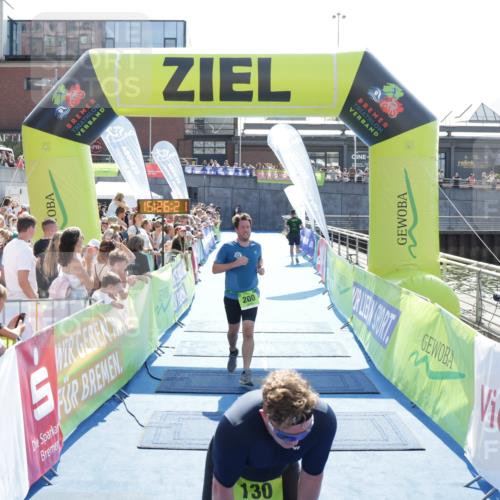10.08.2025 - GEWOBA Citytriathlon Bremen H.Heesch http://msf.ph/oto/8555948 10.08.2025 15:26:25 Ziel 200 meine-sportfotos.de