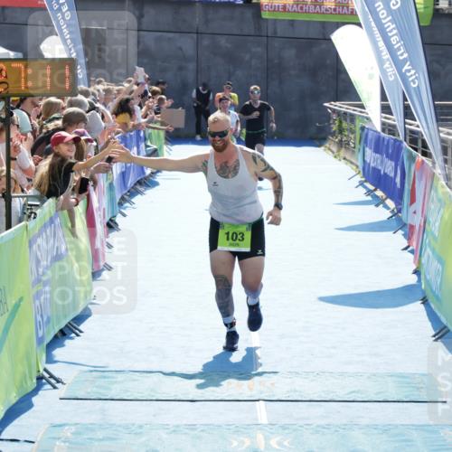 10.08.2025 - GEWOBA Citytriathlon Bremen H.Heesch http://msf.ph/oto/8556045 10.08.2025 15:27:15 Ziel 103, 447 meine-sportfotos.de