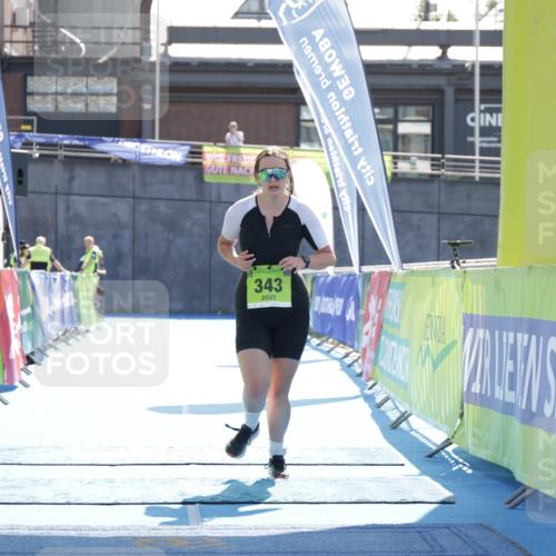 10.08.2025 - GEWOBA Citytriathlon Bremen H.Heesch http://msf.ph/oto/8556047 10.08.2025 16:08:31 Ziel 343 meine-sportfotos.de