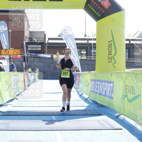 10.08.2025 - GEWOBA Citytriathlon Bremen H.Heesch http://msf.ph/oto/8556076 10.08.2025 16:08:32 Ziel 343 meine-sportfotos.de