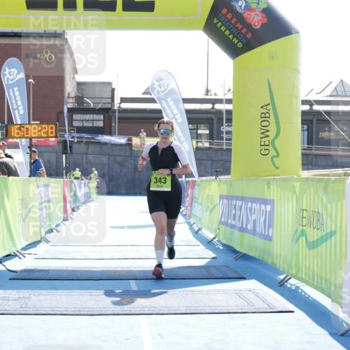 10.08.2025 - GEWOBA Citytriathlon Bremen H.Heesch http://msf.ph/oto/8556079 10.08.2025 16:08:32 Ziel 343 meine-sportfotos.de