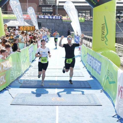 10.08.2025 - GEWOBA Citytriathlon Bremen H.Heesch http://msf.ph/oto/8556095 10.08.2025 15:27:21 Ziel 67, 103, 204, 447 meine-sportfotos.de