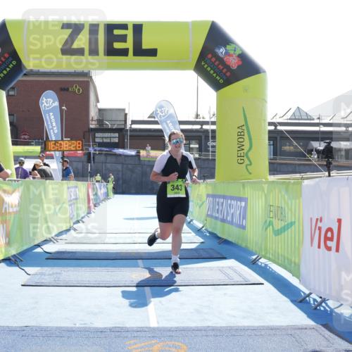 10.08.2025 - GEWOBA Citytriathlon Bremen H.Heesch http://msf.ph/oto/8556096 10.08.2025 16:08:32 Ziel 343 meine-sportfotos.de