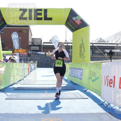 10.08.2025 - GEWOBA Citytriathlon Bremen H.Heesch http://msf.ph/oto/8556103 10.08.2025 16:08:32 Ziel 343 meine-sportfotos.de