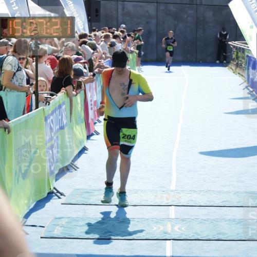 10.08.2025 - GEWOBA Citytriathlon Bremen H.Heesch http://msf.ph/oto/8556107 10.08.2025 15:27:25 Ziel 67, 204, 447 meine-sportfotos.de