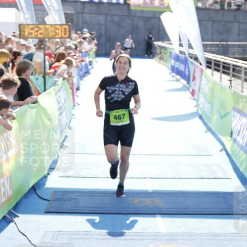 10.08.2025 - GEWOBA Citytriathlon Bremen H.Heesch http://msf.ph/oto/8556119 10.08.2025 15:27:34 Ziel 466, 467 meine-sportfotos.de