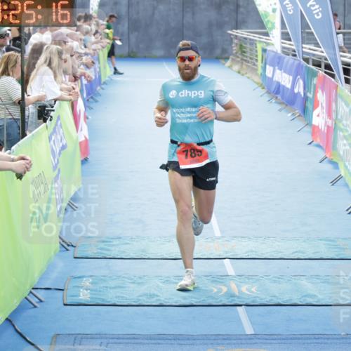10.08.2025 - GEWOBA Citytriathlon Bremen H.Heesch http://msf.ph/oto/8556138 10.08.2025 14:25:20 Ziel 785 meine-sportfotos.de