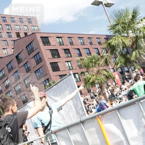 10.08.2025 - GEWOBA Citytriathlon Bremen H.Heesch http://msf.ph/oto/8556164 10.08.2025 16:09:52 Ziel  meine-sportfotos.de