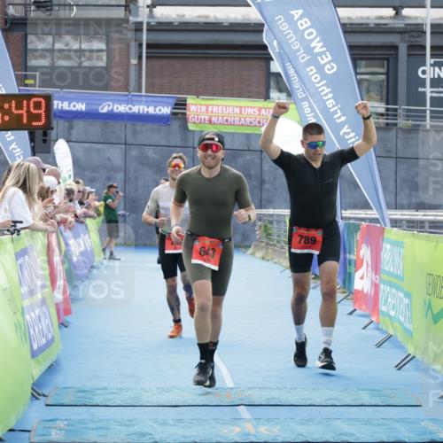 10.08.2025 - GEWOBA Citytriathlon Bremen H.Heesch http://msf.ph/oto/8556165 10.08.2025 14:25:53 Ziel 643, 749, 789 meine-sportfotos.de