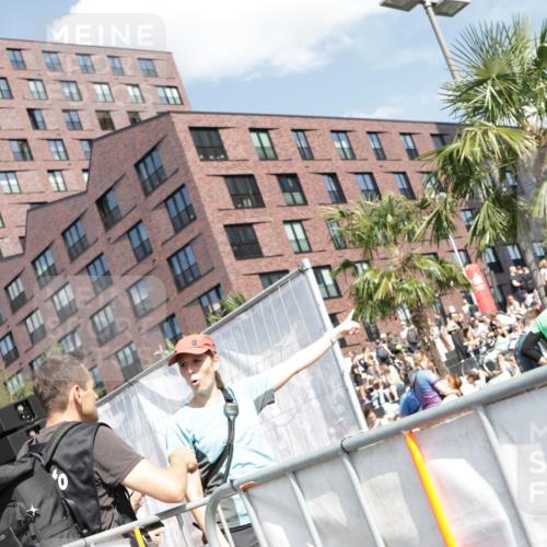 10.08.2025 - GEWOBA Citytriathlon Bremen H.Heesch http://msf.ph/oto/8556179 10.08.2025 16:09:52 Ziel  meine-sportfotos.de