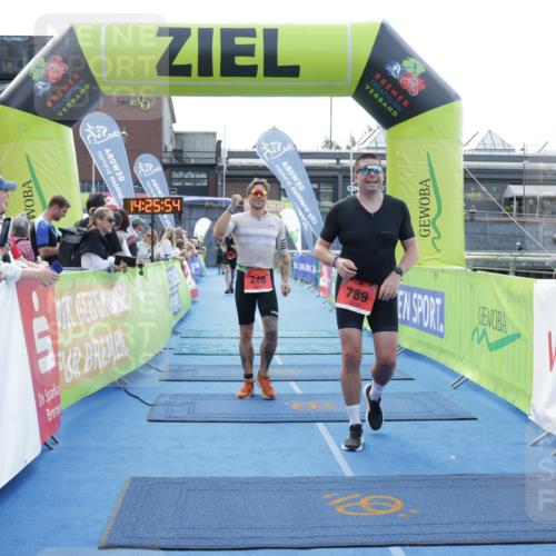 10.08.2025 - GEWOBA Citytriathlon Bremen H.Heesch http://msf.ph/oto/8556189 10.08.2025 14:25:58 Ziel 643, 749, 789, 899 meine-sportfotos.de