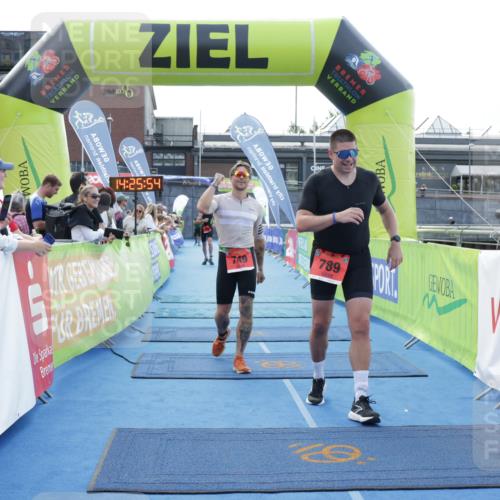 10.08.2025 - GEWOBA Citytriathlon Bremen H.Heesch http://msf.ph/oto/8556191 10.08.2025 14:25:58 Ziel 643, 749, 789, 899 meine-sportfotos.de