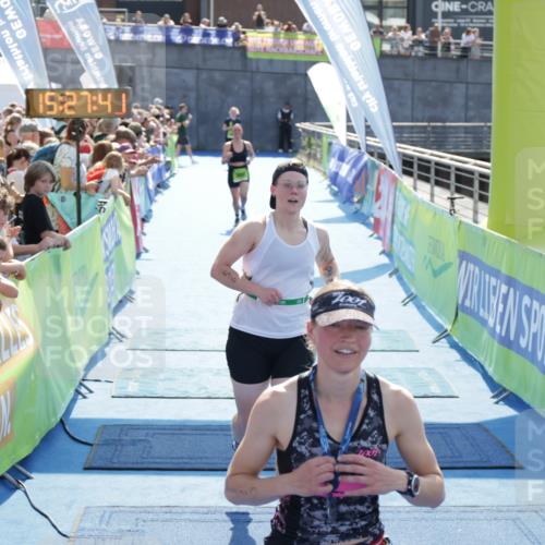 10.08.2025 - GEWOBA Citytriathlon Bremen H.Heesch http://msf.ph/oto/8556192 10.08.2025 15:27:45 Ziel 56, 382, 466 meine-sportfotos.de