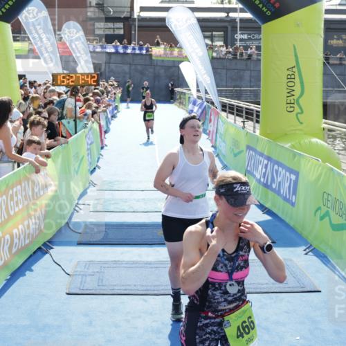 10.08.2025 - GEWOBA Citytriathlon Bremen H.Heesch http://msf.ph/oto/8556201 10.08.2025 15:27:46 Ziel 56, 382, 466 meine-sportfotos.de