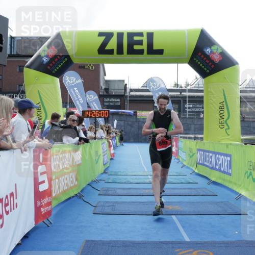 10.08.2025 - GEWOBA Citytriathlon Bremen H.Heesch http://msf.ph/oto/8556207 10.08.2025 14:26:03 Ziel 899 meine-sportfotos.de