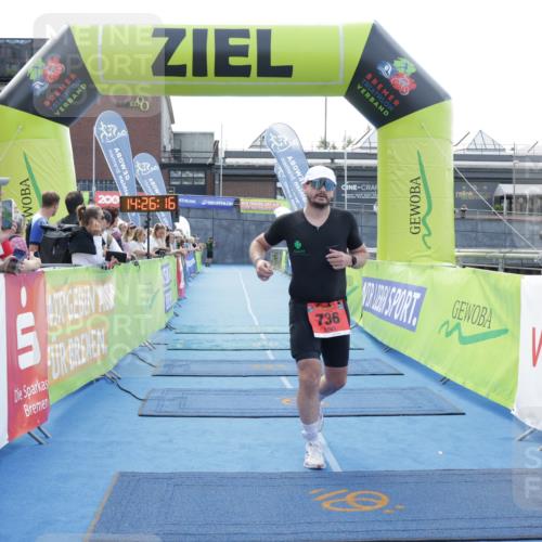 10.08.2025 - GEWOBA Citytriathlon Bremen H.Heesch http://msf.ph/oto/8556242 10.08.2025 14:26:19 Ziel 736 meine-sportfotos.de