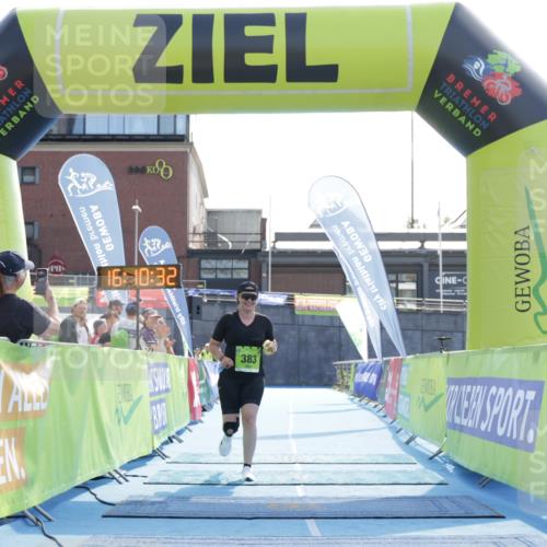 10.08.2025 - GEWOBA Citytriathlon Bremen H.Heesch http://msf.ph/oto/8556244 10.08.2025 16:10:36 Ziel 383 meine-sportfotos.de