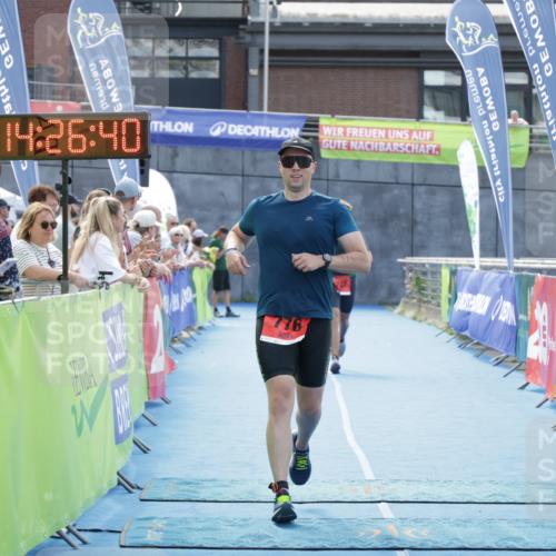 10.08.2025 - GEWOBA Citytriathlon Bremen H.Heesch http://msf.ph/oto/8556248 10.08.2025 14:26:43 Ziel 707, 776 meine-sportfotos.de