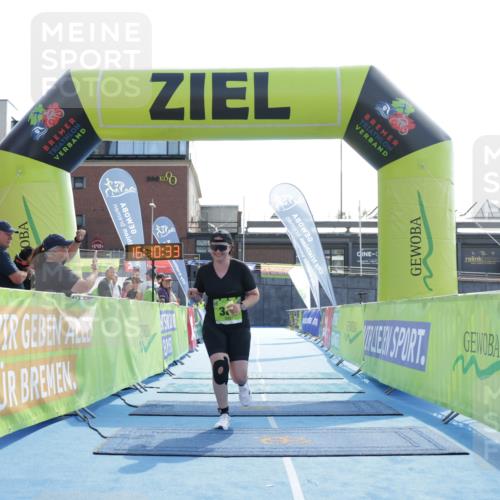 10.08.2025 - GEWOBA Citytriathlon Bremen H.Heesch http://msf.ph/oto/8556252 10.08.2025 16:10:37 Ziel 383 meine-sportfotos.de