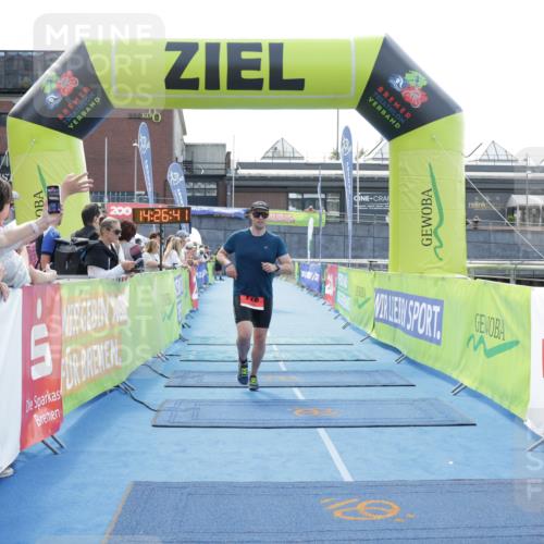 10.08.2025 - GEWOBA Citytriathlon Bremen H.Heesch http://msf.ph/oto/8556255 10.08.2025 14:26:45 Ziel 707, 776 meine-sportfotos.de