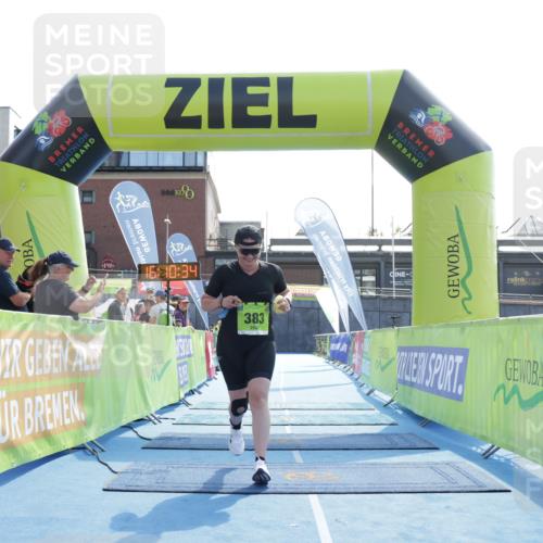 10.08.2025 - GEWOBA Citytriathlon Bremen H.Heesch http://msf.ph/oto/8556264 10.08.2025 16:10:37 Ziel 383 meine-sportfotos.de