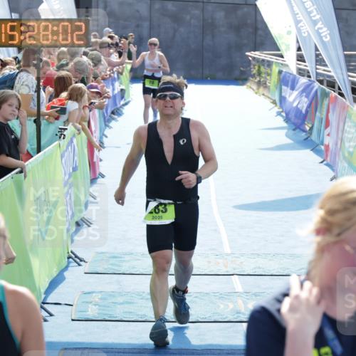 10.08.2025 - GEWOBA Citytriathlon Bremen H.Heesch http://msf.ph/oto/8556280 10.08.2025 15:28:06 Ziel 78, 283, 395, 403 meine-sportfotos.de